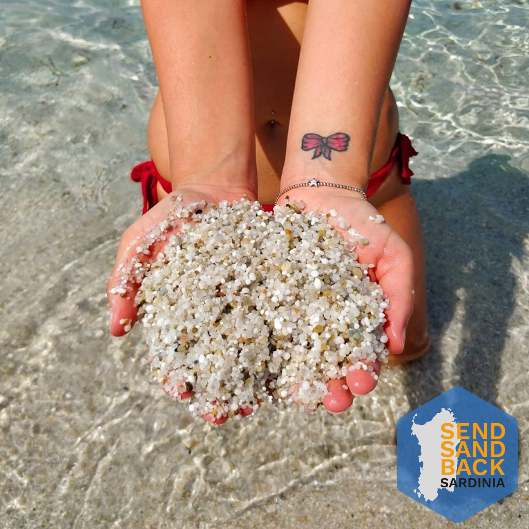 Send Sand Back Sardinia – Porta con te i ricordi, non la sabbia!